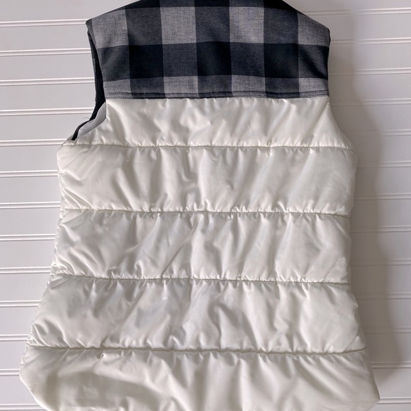 Eddie Bauer puffer vest - Picture 2 of 9